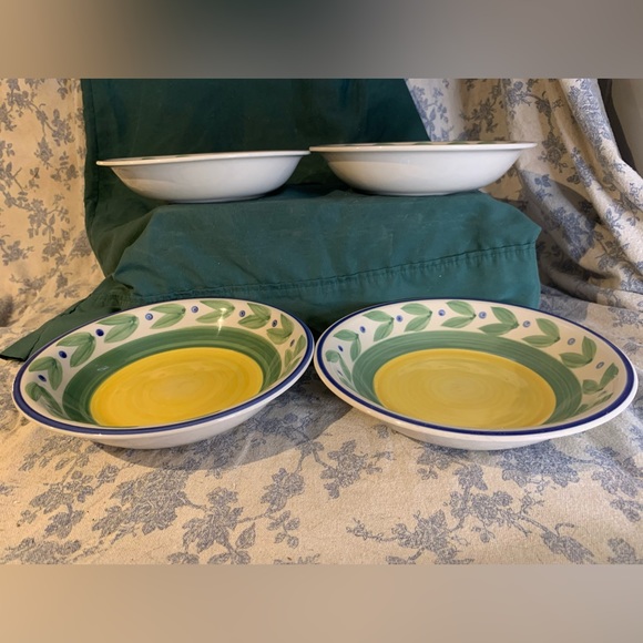 VTG Set of 4 Trisa Handpainted Stoneware 8" Individual Pasta Bowls - Picture 3 of 11
